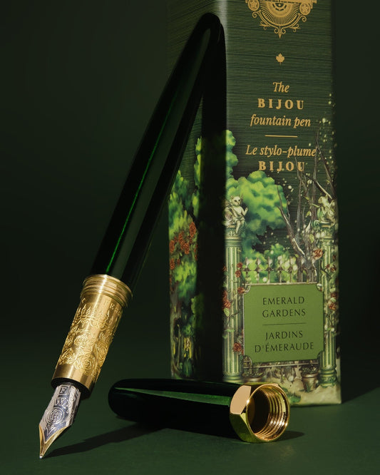Emerald green fountain pen presented with a matching Ferris Wheel Press box. Wordkind.